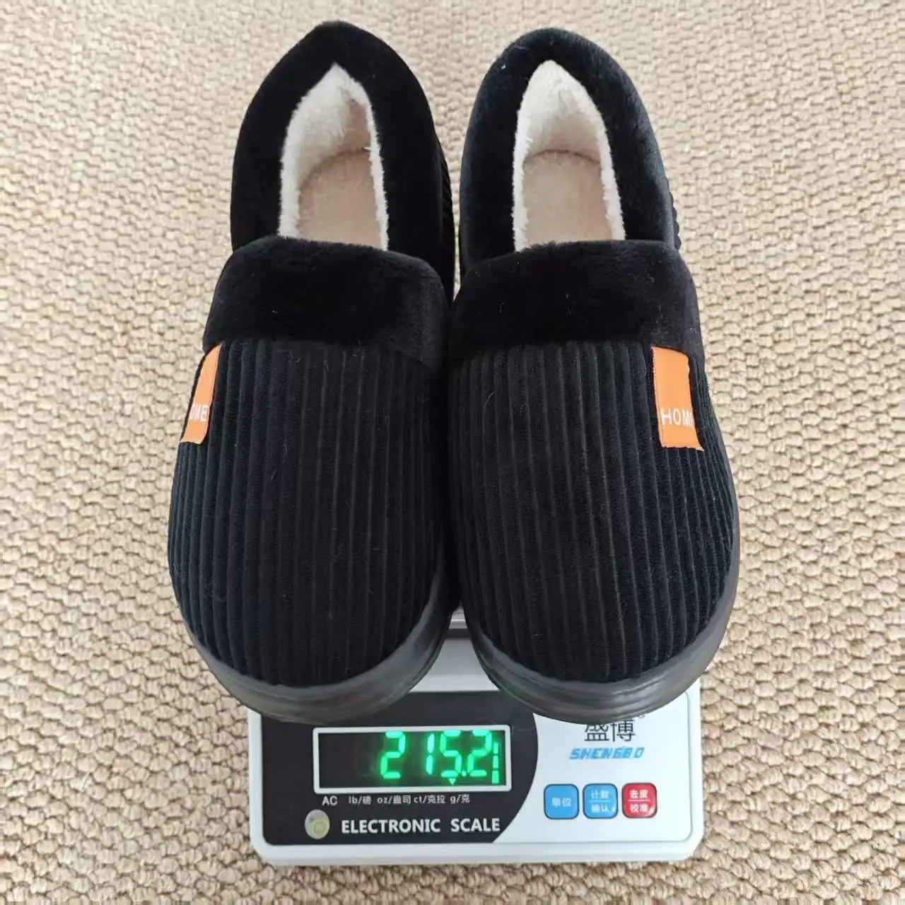 Herren-Winterhausschuhe in Übergröße, Warme Baumwoll-Pantoffeln mit Plüschfleece-Futter, Dicke Sohle, Rutschfeste Indoor-Schuhe – Detail 2