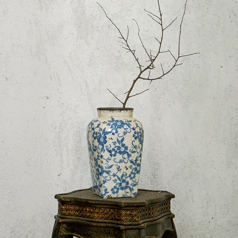 

New Chinese Blue and White Porcelain Ceramic Vase Retro Decor Flower Arrangement Ornament Vintage Ice Crack Ornaments