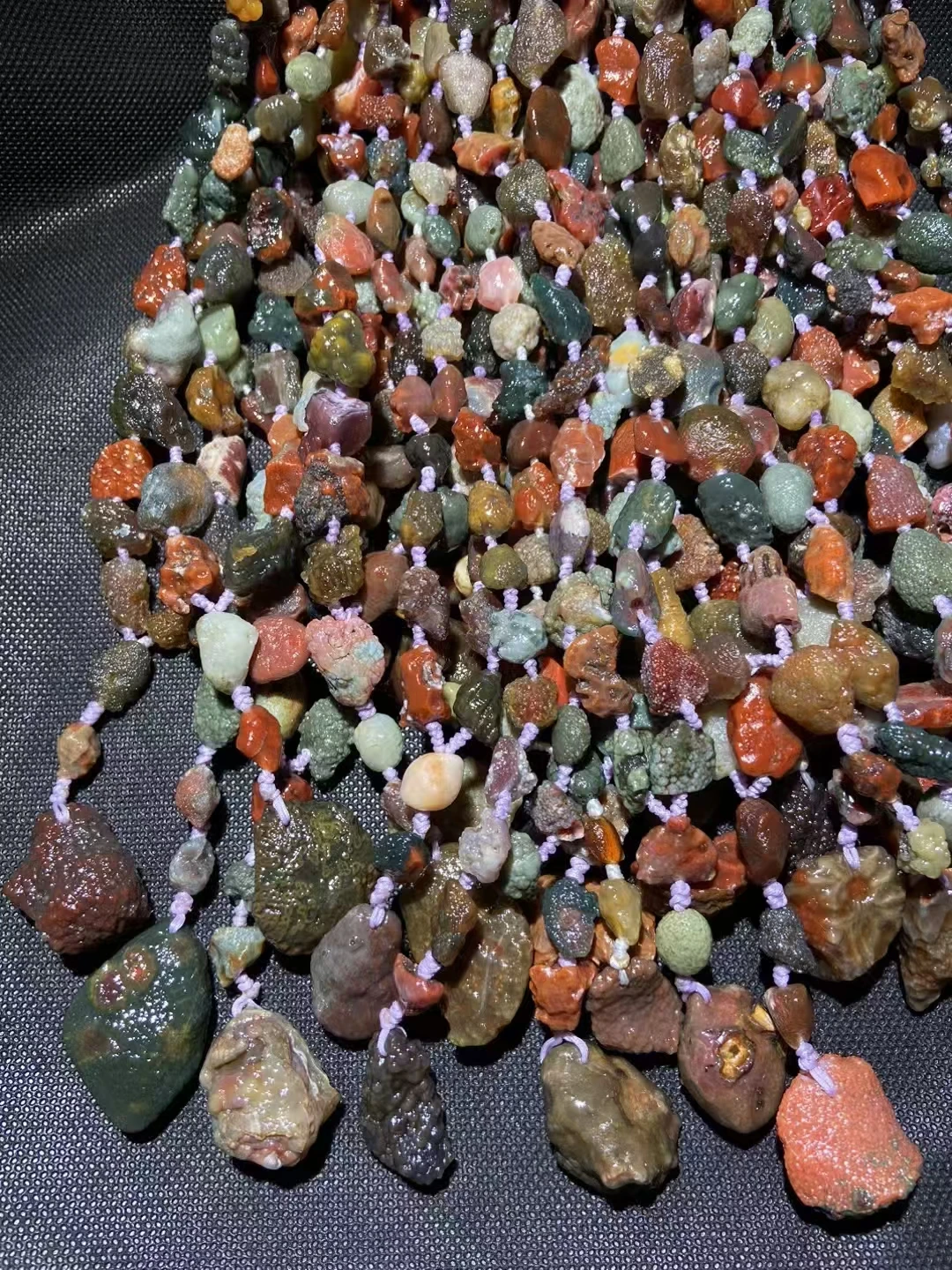 1pcs/lot natural Gobi agate rough stone necklace Sweater chain Money Stone Eye stones one and only Ethnography Shapes vary taki