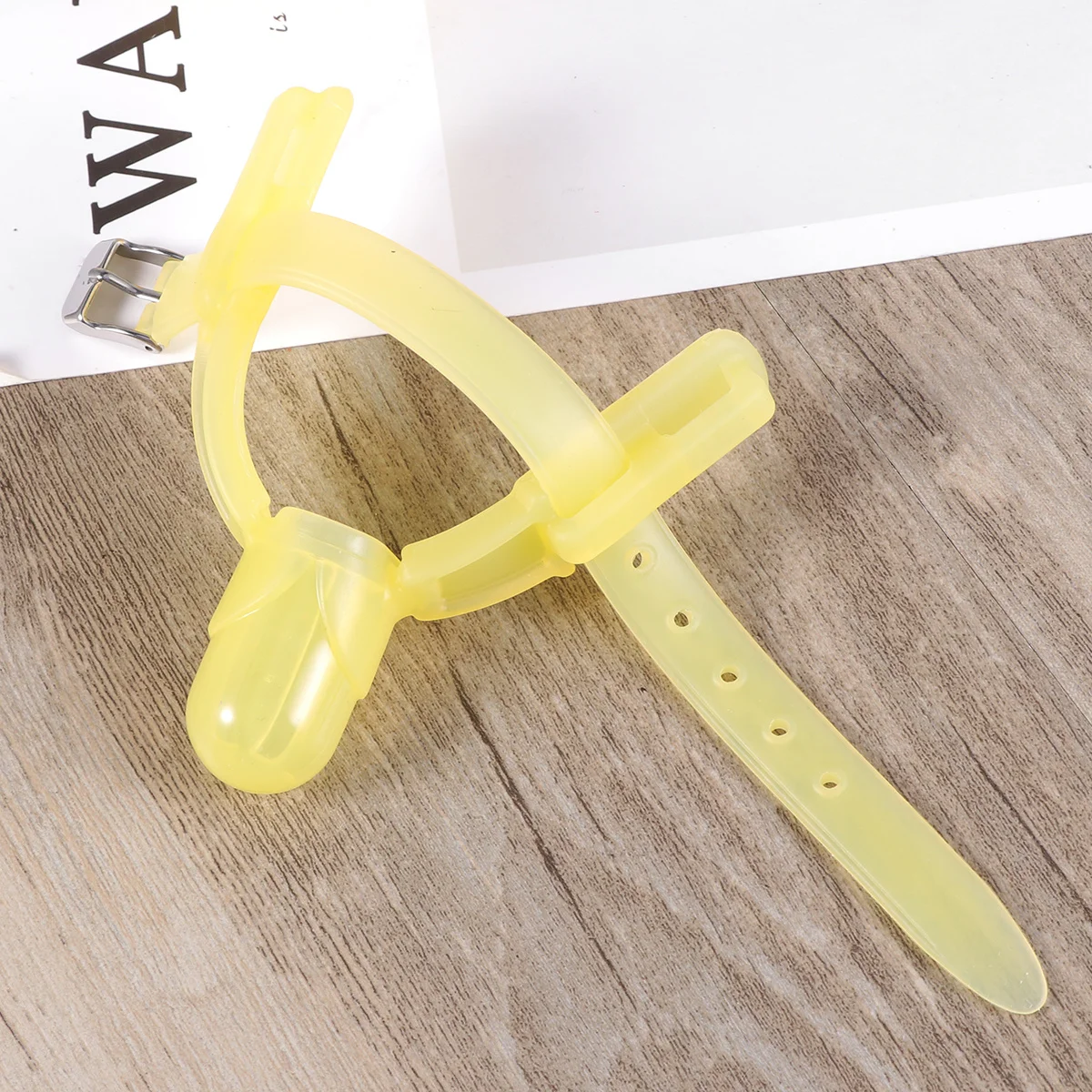 

Накладка на палец для младенцев, защита от укусов, пищевой силикон, для детей от 6 месяцев, светло-желтая, регулируемая застежка-кнопка