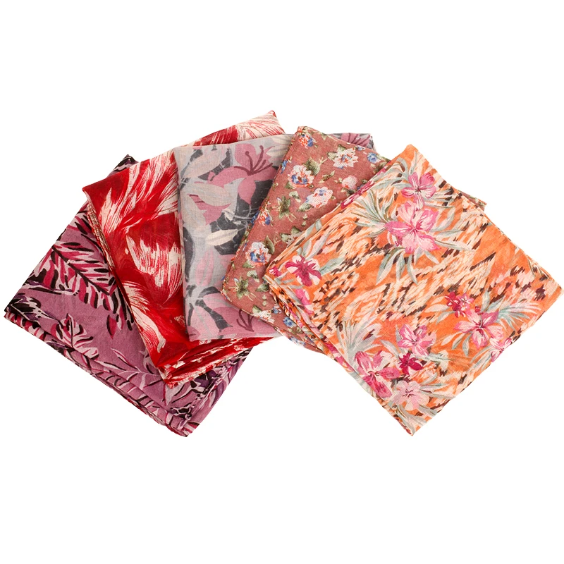 Women Vintage Four Seasons Scarf Fashion Ladies Outdoor Leaves Flowers Print Decorate Headband Scarf Outdoor Kerchief Soft Wrap