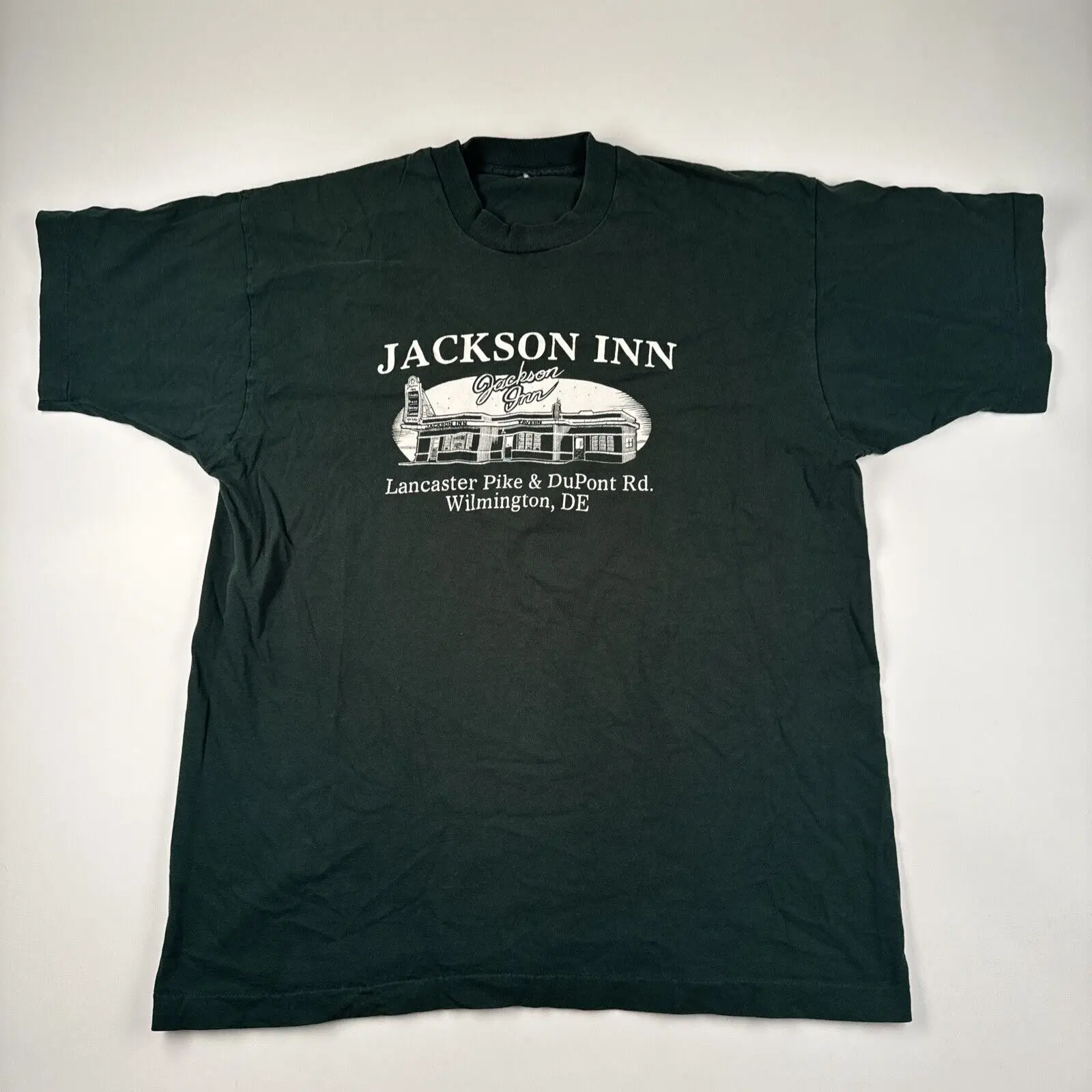 Vintage 90S Jackson Inn T Shirt Size Xl Wilmington De