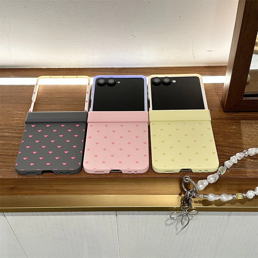 

INS Small Heart Korea Lovely Cases With Chain Silicone Cute Phone Case for Samsung Galaxy Z Flip5 4 3 Flip6 7FE Flip7 Flip6 Cove