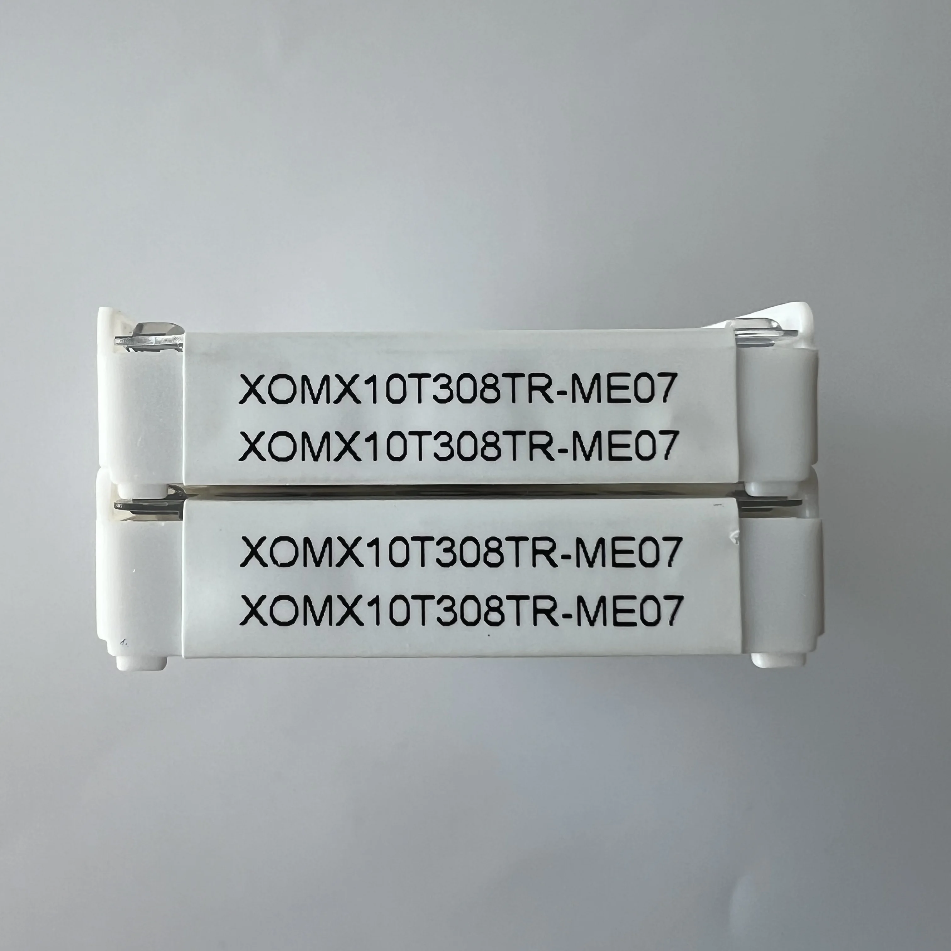 

XOMX10T308TR-ME07 MK1500 Вставка выключателя с лезвием с ЧПУ