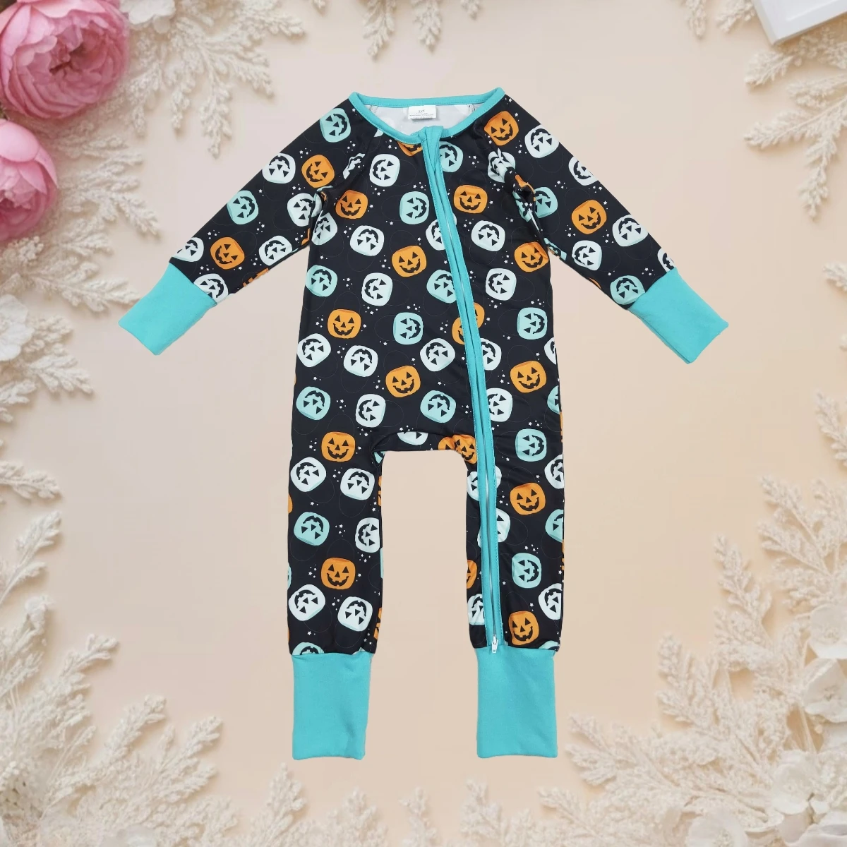 

Halloween Baby Clothes Ghost Pumpkin Print Footed Romper Playsuit with Zipper for Newborn Infant Toddler Boys Autumn Costume