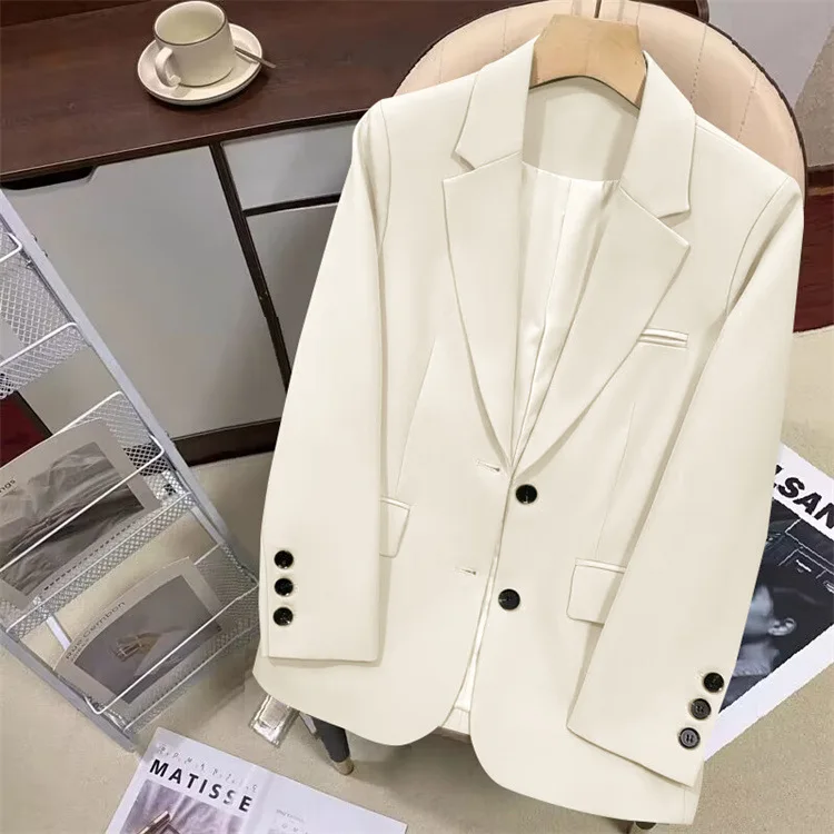 

Весна 2023. Женские повседневные пиджаки. Женские костюмы. Пальто. Прямой крой из полиэстера. Длинные свечи на одной пуговице. Чистый цвет.