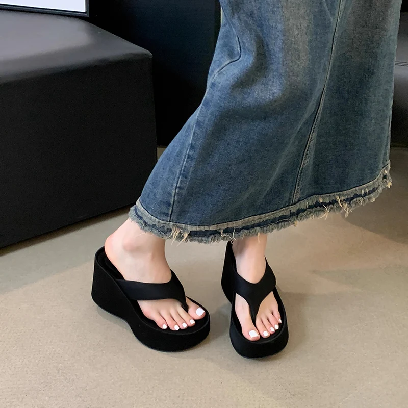 High-Heeled Shoes Lady Ladies' Slippers Summer Clogs Woman On A Wedge Platform Rubber Flip Flops Beach Hawaiian Scandals Slides