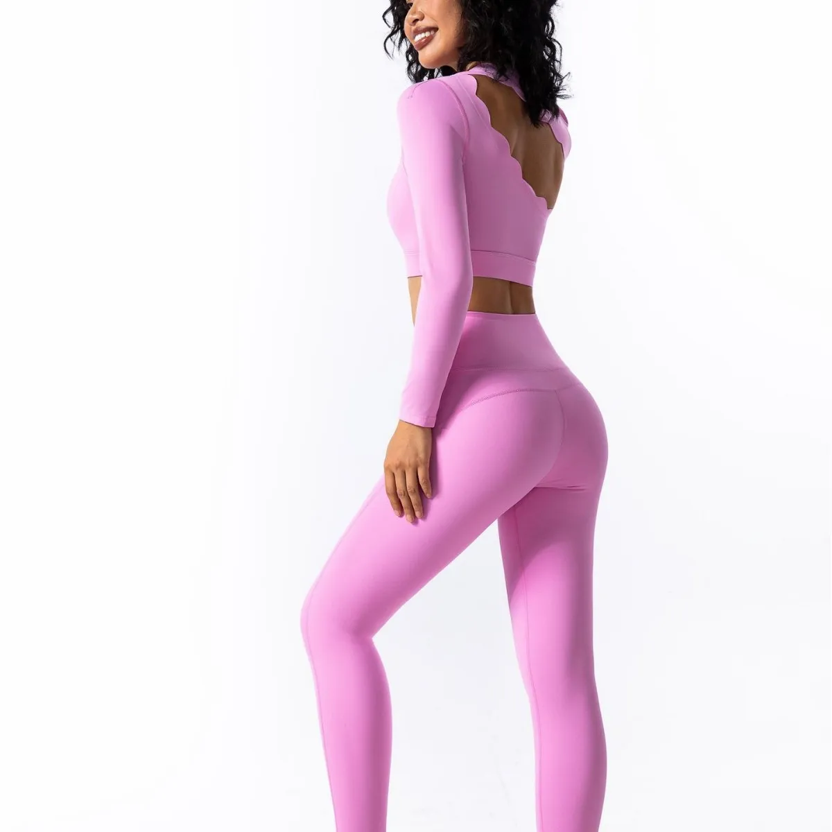 ملابس يوجا رياضية للجري واللياقة البدنية، أطقم يوجا نسائية مريحة وصديقة للبشرة وقابلة للتنفس مع وسادة صدر