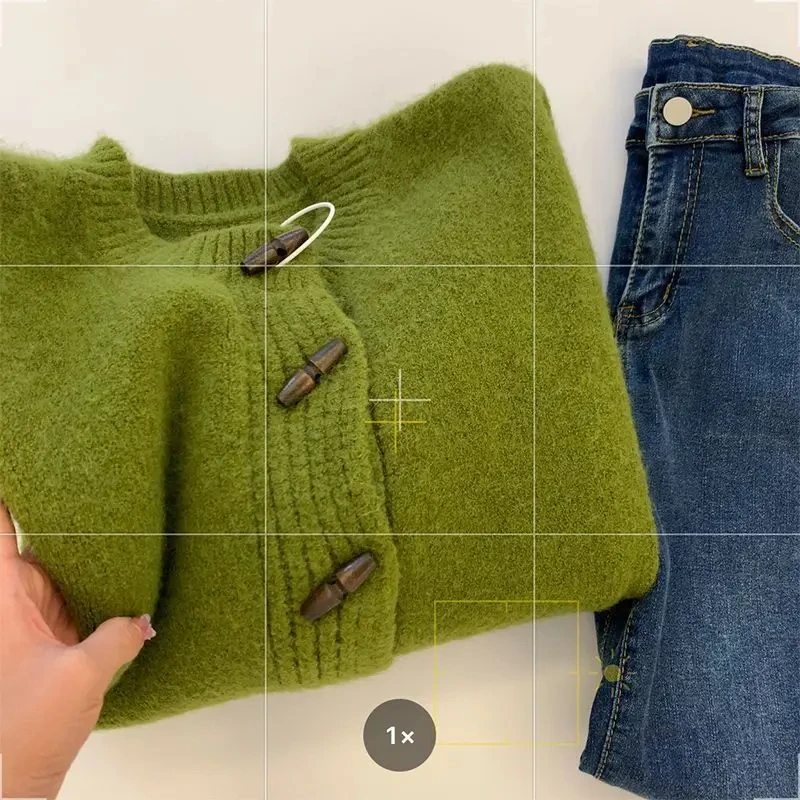 Green Knitted Cardigan Sweater Coat 2023 Women\'s Autumn Winter Thickened Soft Outerwear Fashion Horn Buckle Knitwears Sweater