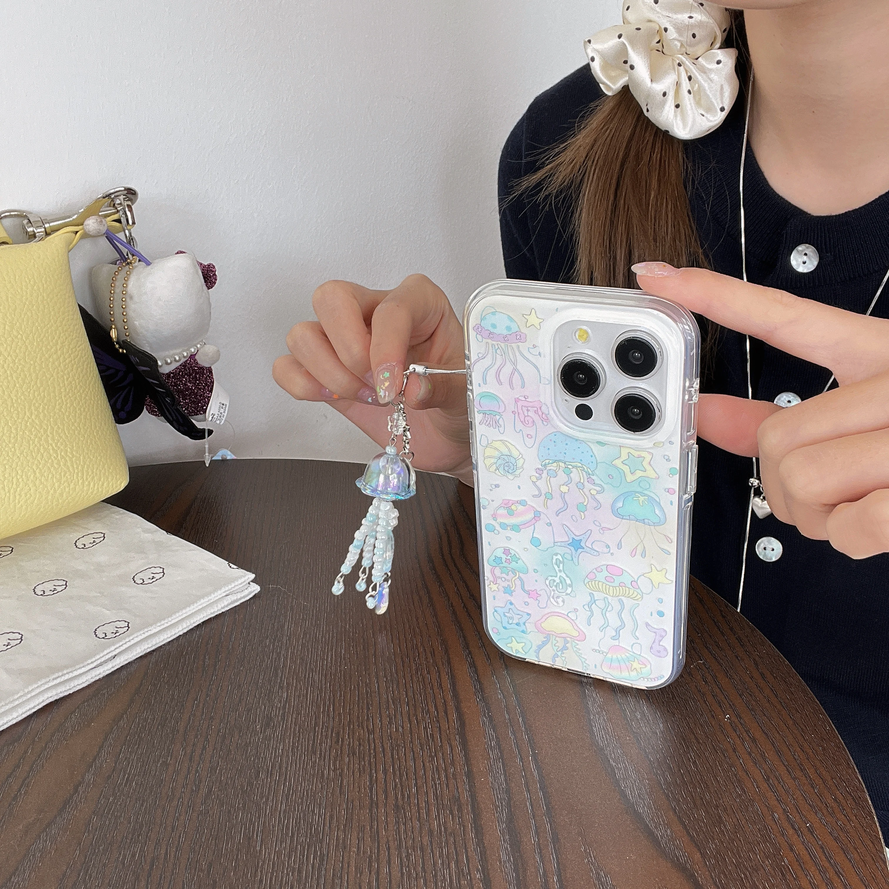 Funda de teléfono con patrón de medusas de doble capa para iPhone16 16Pro 16ProMax 15 15Pro 15ProMax 14 14Pro 14ProMax 13 13Pro 13ProMax