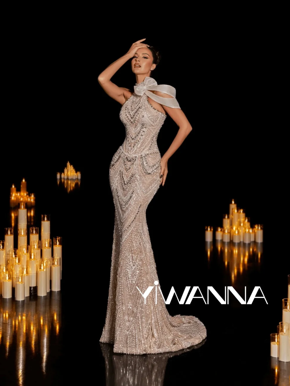 

Stunning Luxury Crystal Evening Dress Glamorous Modern Halter Beaded Wedding Party Gown Customized Mermaid Red Carpet Gowns