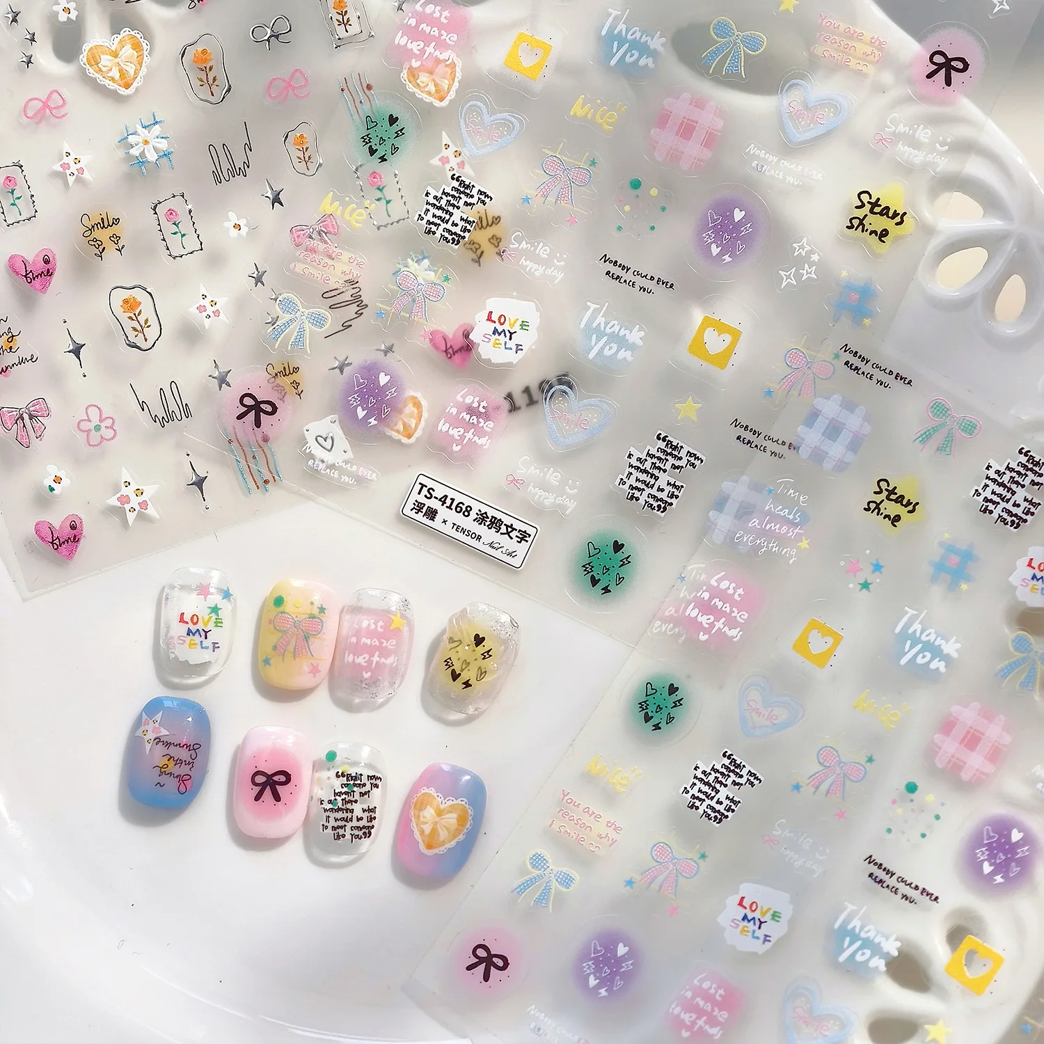 Illustrazione semplice Pizzo Cuore Amore Rosa Fiore Stella Linea Cintura Lettera inglese Graffiti Adesivo Adesivi per nail art Decalcomania per manicure