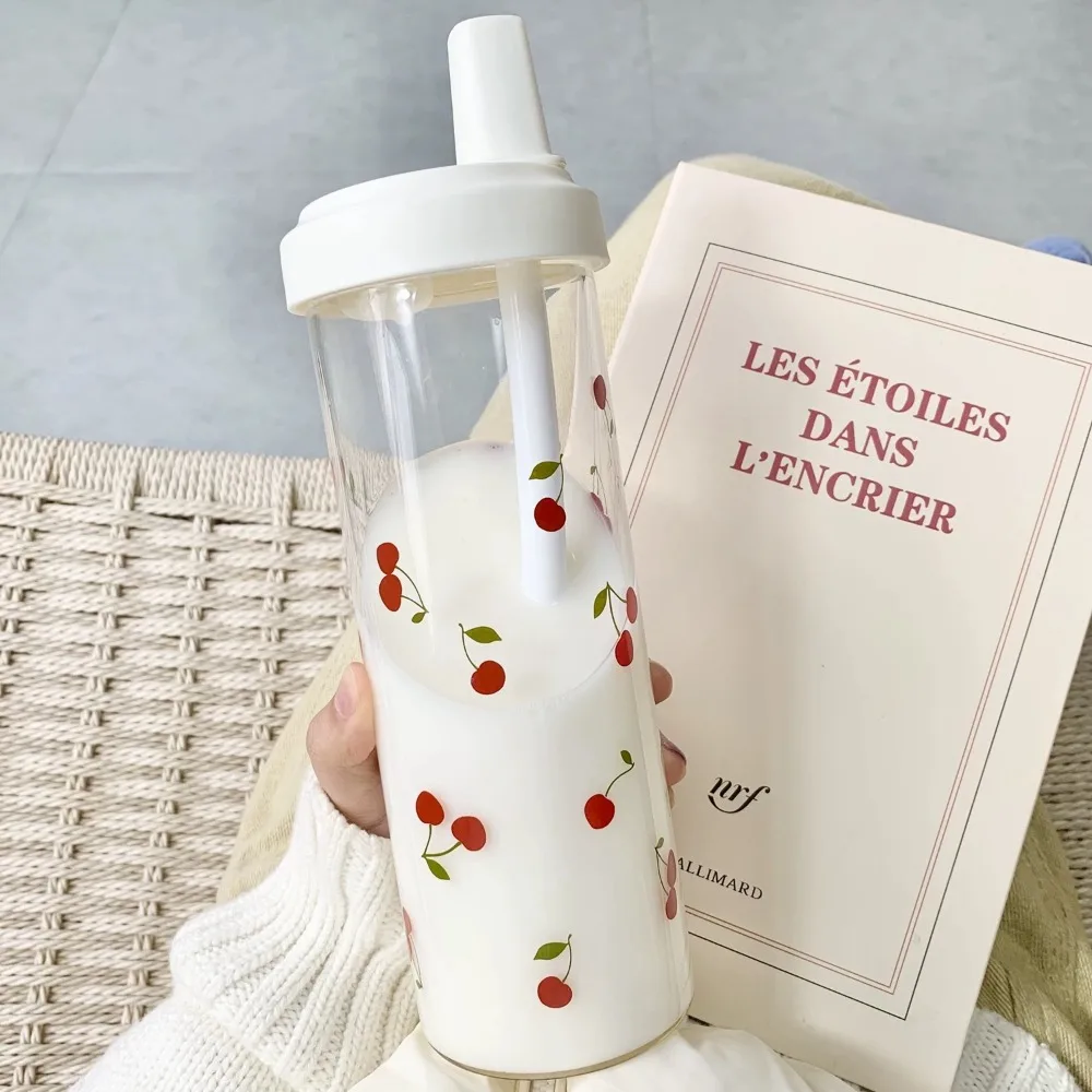 

700ml Milk Plastic Cup with Lid Straw Transparent Water Straw Bottles Dustproof Portable Large Capacity Water Bottle Juice