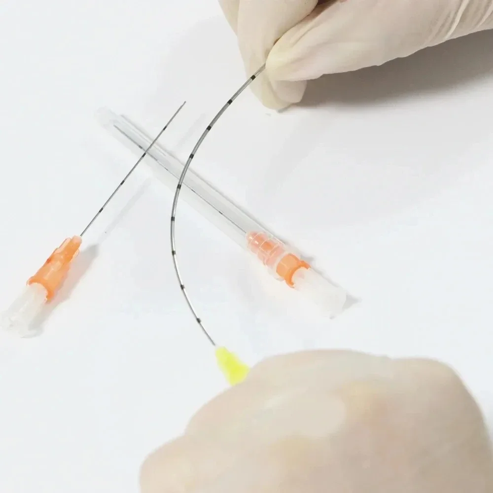 คุณภาพสูงทิ้ง Micro Cannula Blunt Cannula สําหรับฟิลเลอร์ฉีด Uric Acid Facial บรรจุจมูกเล็กน้อย Blunt เข็ม