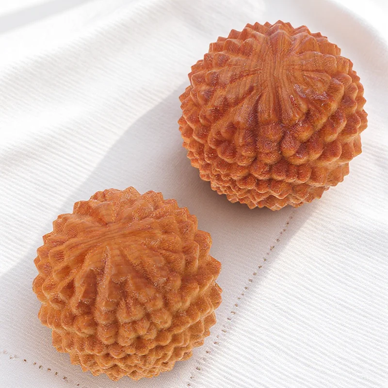 2Pcs Durian-Shaped Wooden Hand Massage Balls Smooth Texture Acupoint Massager Hand Exercise Fitness Supply Home Decor