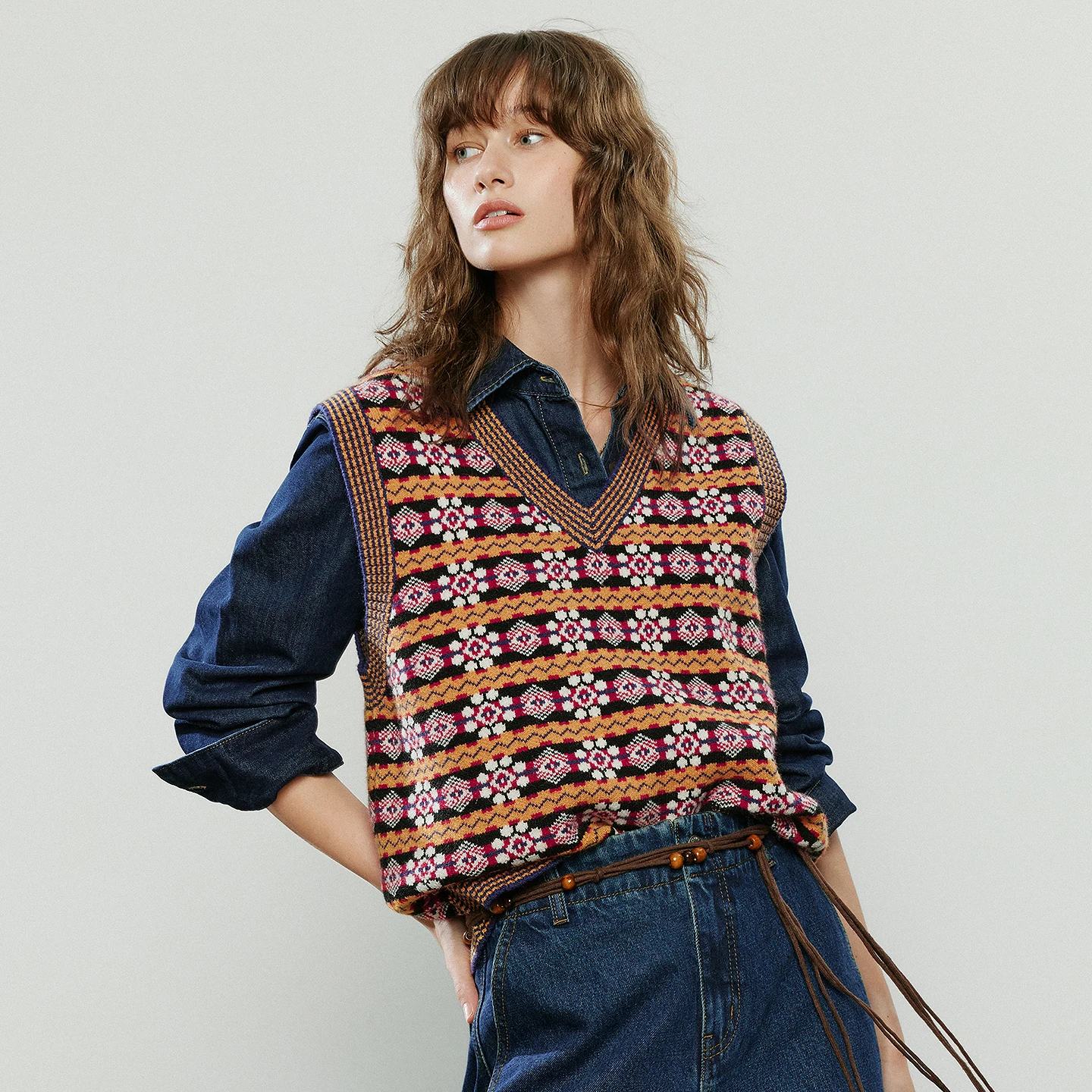 TOYOUTH سترات نسائية محبوكة 2025 شتاء جديد ريترو الأزهار الخامس الرقبة أكمام جيليه طبقات القمم