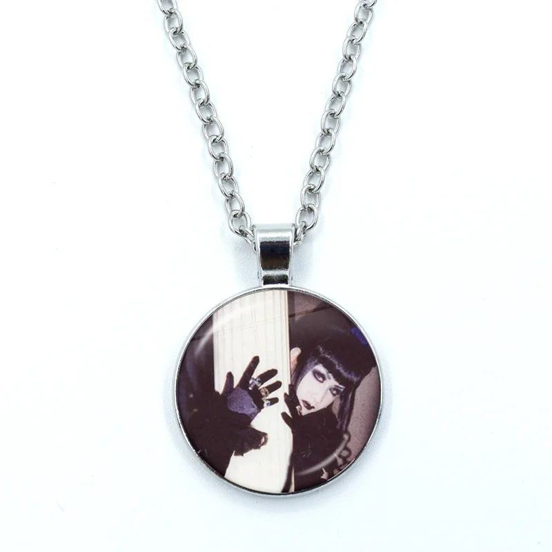 Moi Dix Mois Malice Mizer Mana Sama Glass Dome Cabochon Pendant Fashion Crystal Jewelry