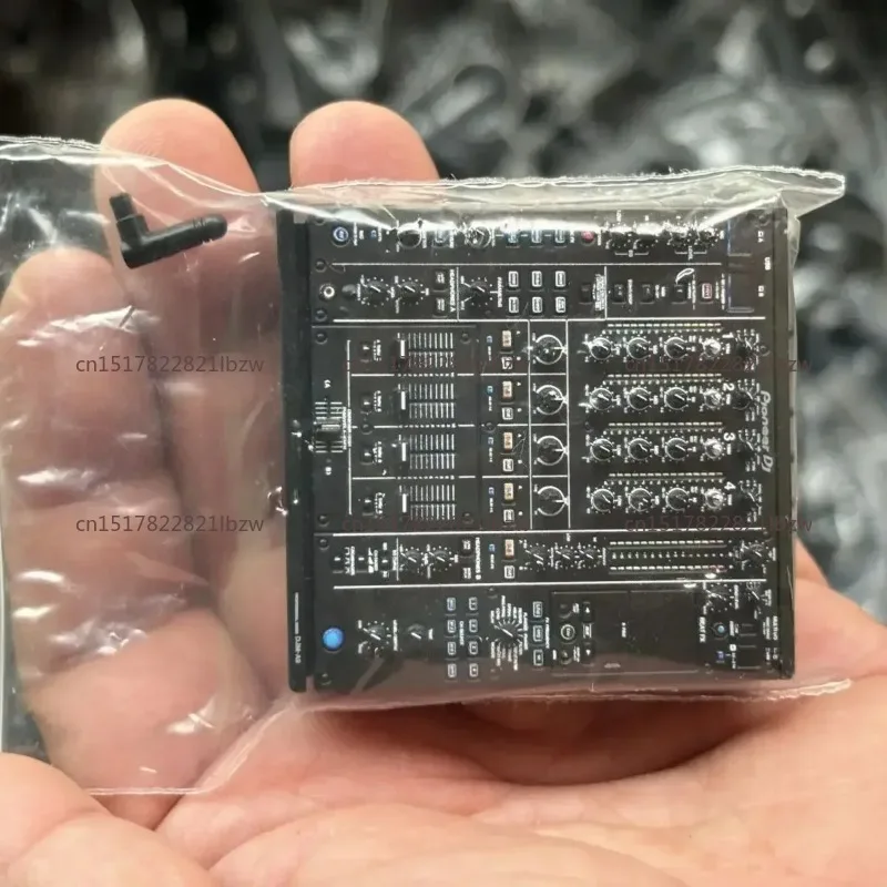 DJ Controller Model, DJ Audio Equipment Miniature Model,Mixer CD Player Keychain