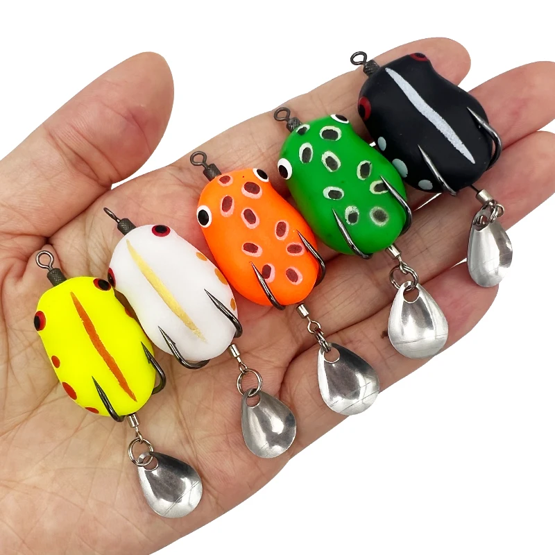 ShareShark 5 Stück/Beutel Mini-Angelköder Weicher Frosch-Spinner Metall-Pailletten Doppelhaken Donnerfrosch-Köder Mikro-Oberflächenköder