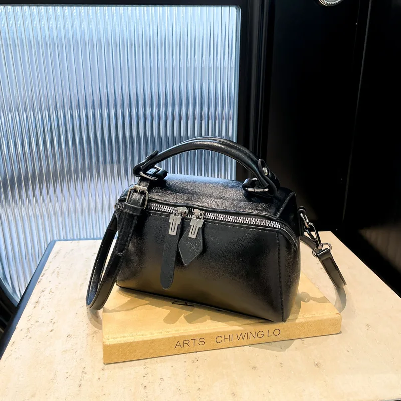 حقيبة كروس مبطنة أنيقة 2025 للنساء، حبال بمقبض علوي أنيق، حقيبة عصرية مع جيوب داخلية للاستخدام اليومي #6