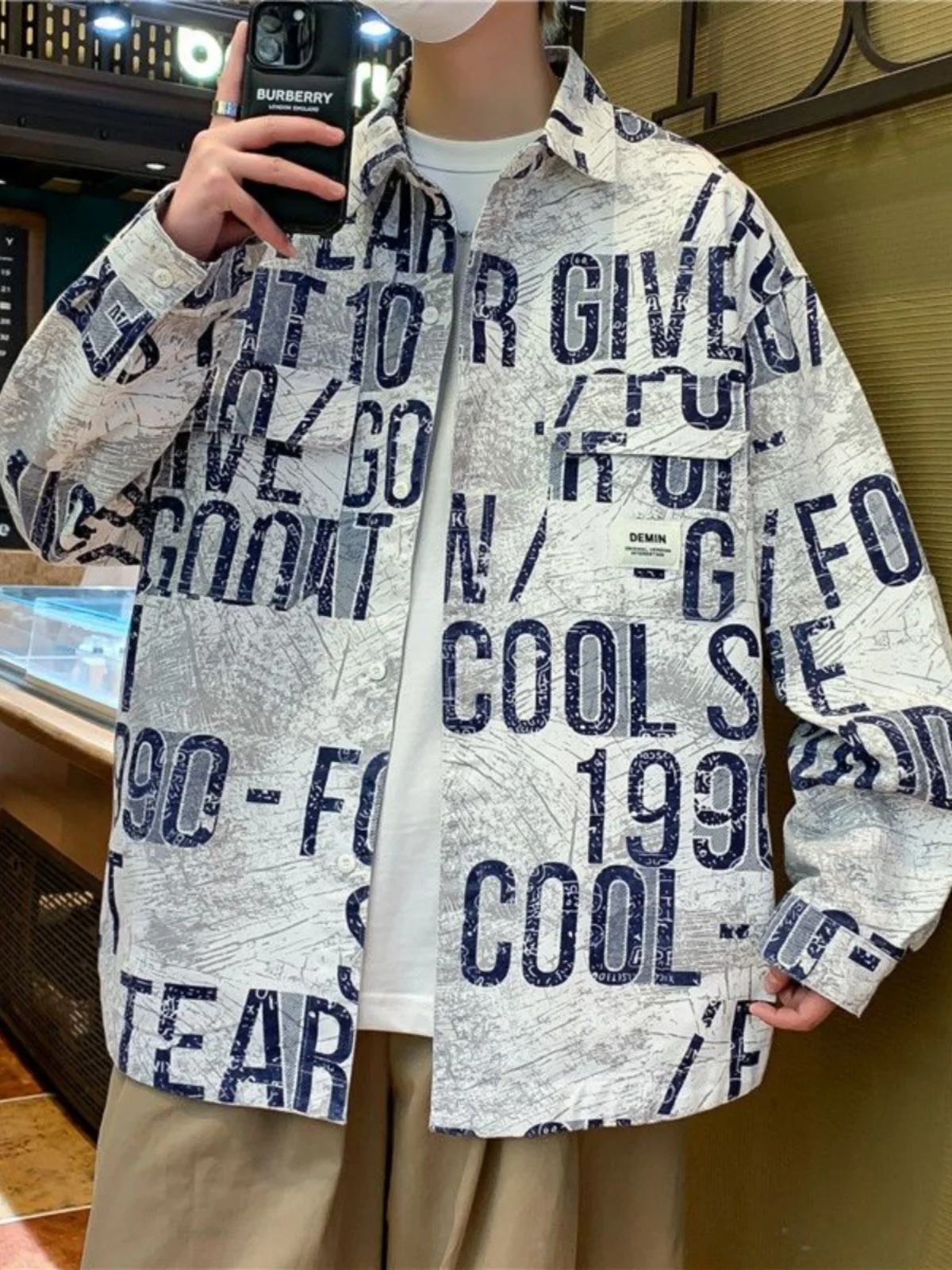 

Повседневная длинная све irt с принтом для мужчин, легкая весенне-осенняя модная молодежная верхняя одежда, дышащая цветная подставка...