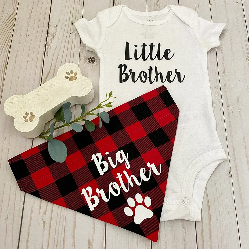 Big Brother / Sister Dog Bandana Little Baby Bodysuit Matching Outfits Infant Pregnancy Announcement Present Baby and Dog Gift