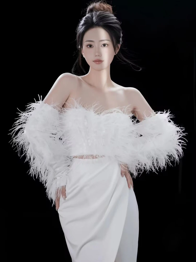 

Feather One-Shoulder Split Dress Photography Costume Studio Art Photo Shoot Women's Fashionable Stage Performance Gown