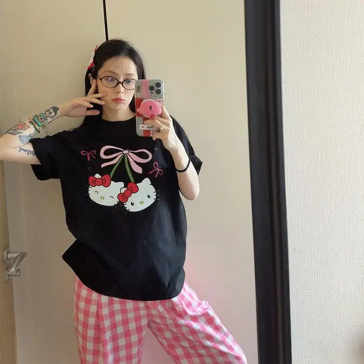 

Новая летняя женская футболка 2026 года с коротким рукавом Hello Kitty Dopamine Sanrio из чистого хлопка с круглым вырезом, милая