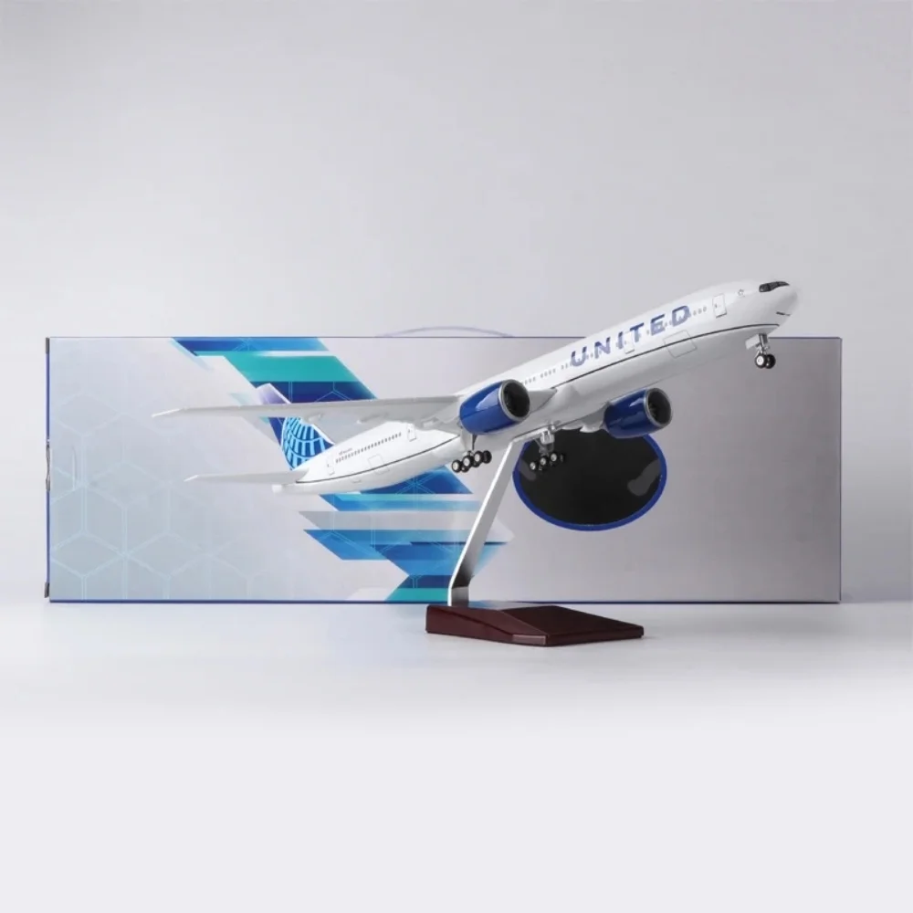 

United Airways B777 1:157 Scale Aircraft Diecast Resin Model Plane Toy With LED Light Wooden Base For Collection Gift Decoration