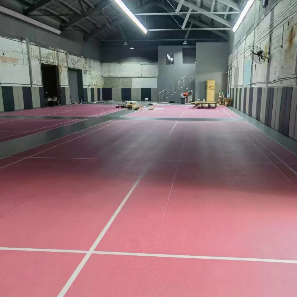 Beable PVC Indoor Professional Badminton Court Sports Vinyl Flooring 4.5mm 5.0mm Red Color PVC Vinyl Floor With Logo White Lines