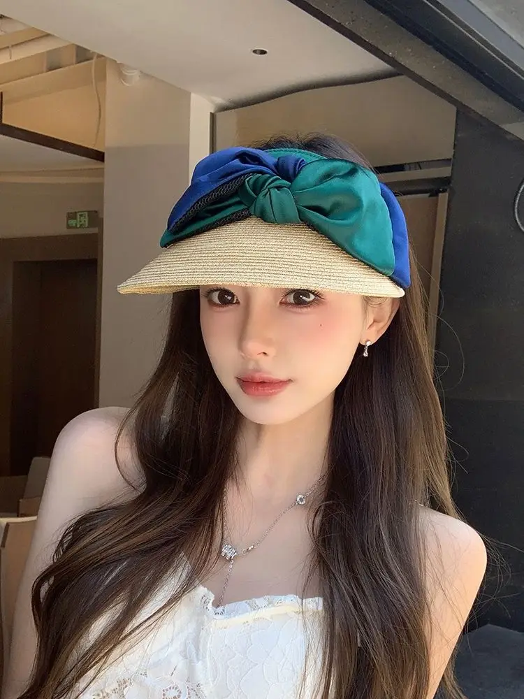 

The new topless sun hat shows a small face, sunscreen, hairpin hat, and peaked cap are trendy.