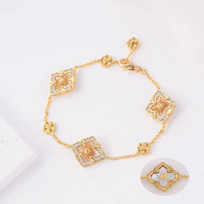 

4 Leaf Lucky Flower Bracelet 18k Gold Plated Italian Charm Jewelry with Red Agate Women's Luxury Bracelets for Party Wedding