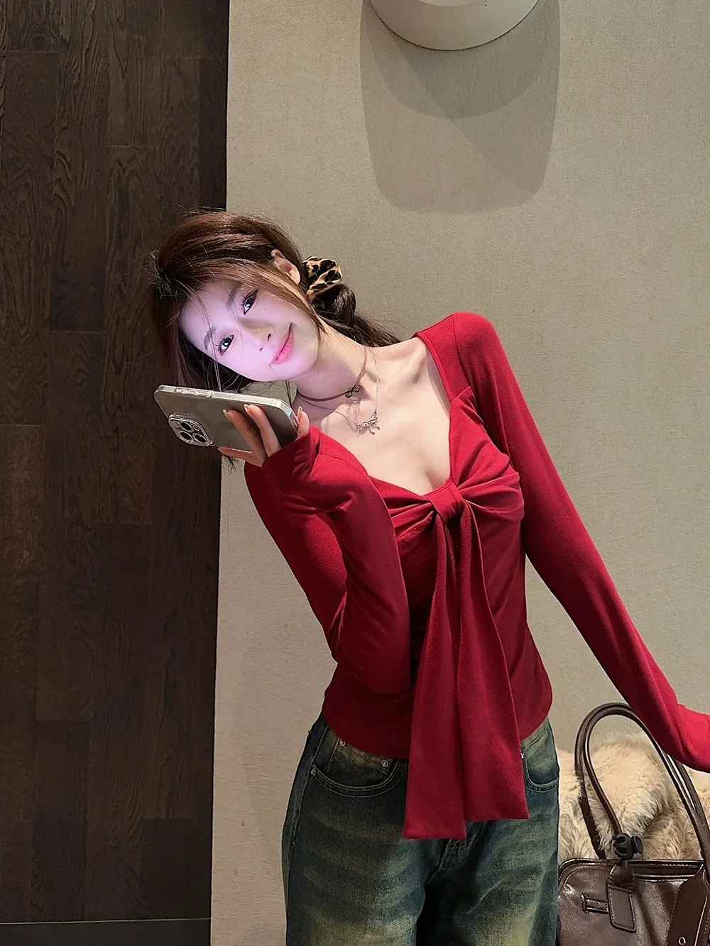 T-shirt da donna lunga Sve di inizio autunno Coreano Sle Slim Fit Strato base irt con nodo V-ne Abbigliamento interno stretto