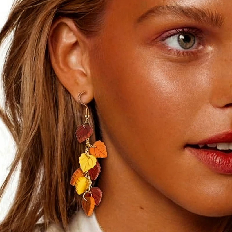 Niche Autumn Unique Style Fallen Leaf Earrings - Stylish Compact Acrylic Leaf Texture Ear Hooks for Women