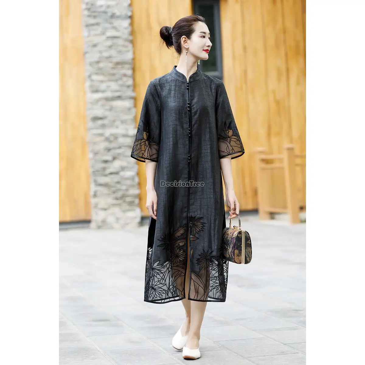 2024 chinese traditional vintage qipao women\'s black qipao lady standing collar ethnic style embroidery graceful cheongsam dress