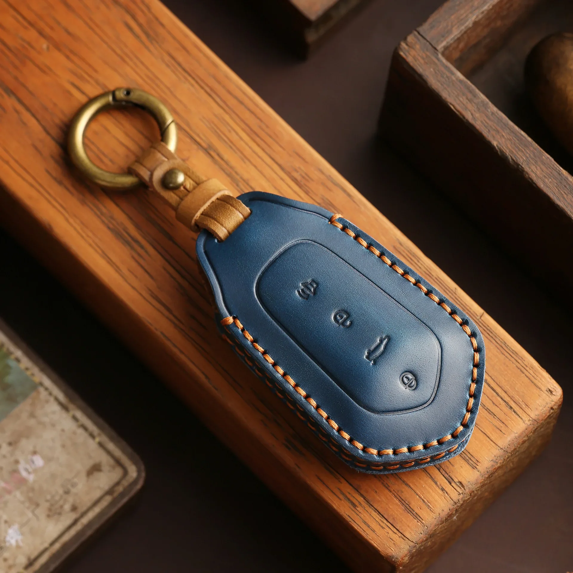 

Leather Car Key Cover Keychain Holder Case Protector for Geely LIVAN 7 EV 2023 2024 Keyless Go 4 Button Remote Shell Accessories