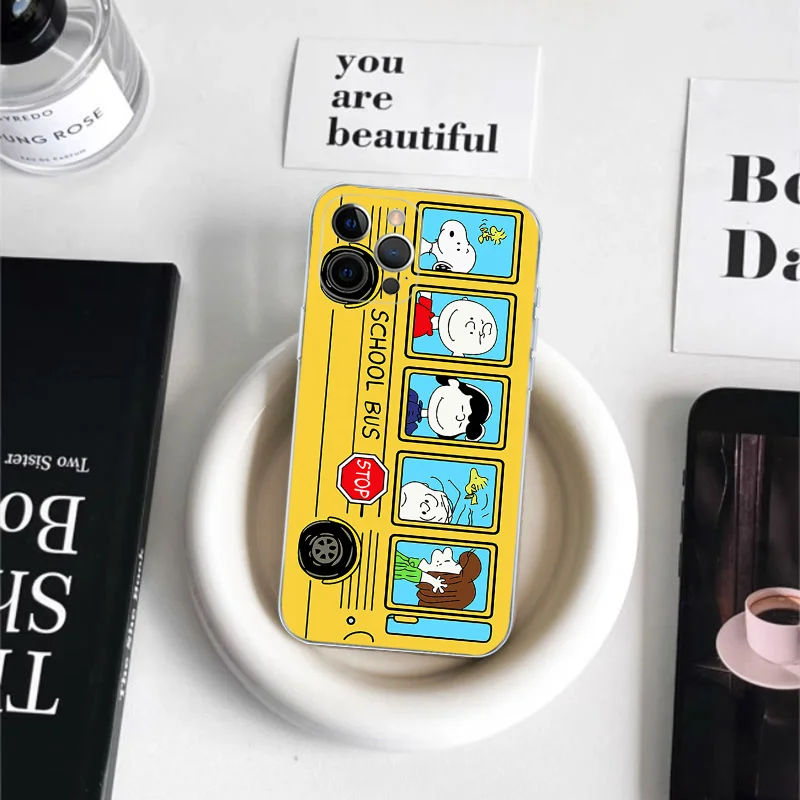 Cartoon-S-Snoopys-Dog Phone Case For iPhone 15 14 11 12 13 Mini Pro XS Max Cover 6 7 8 Plus X XR SE 2020 Funda Shell