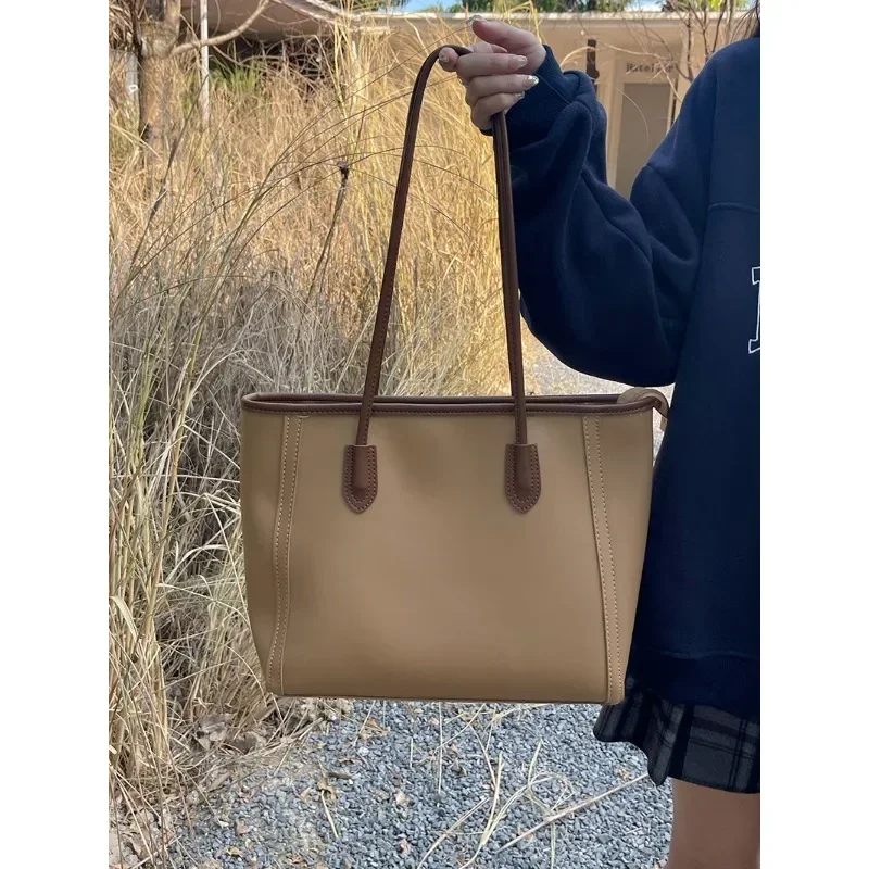 Retro Brown Large Capacity Bag Versatile Tote Bag Fashionable Shoulder Casual Commuting Bag Women 2024 Autumn New Style