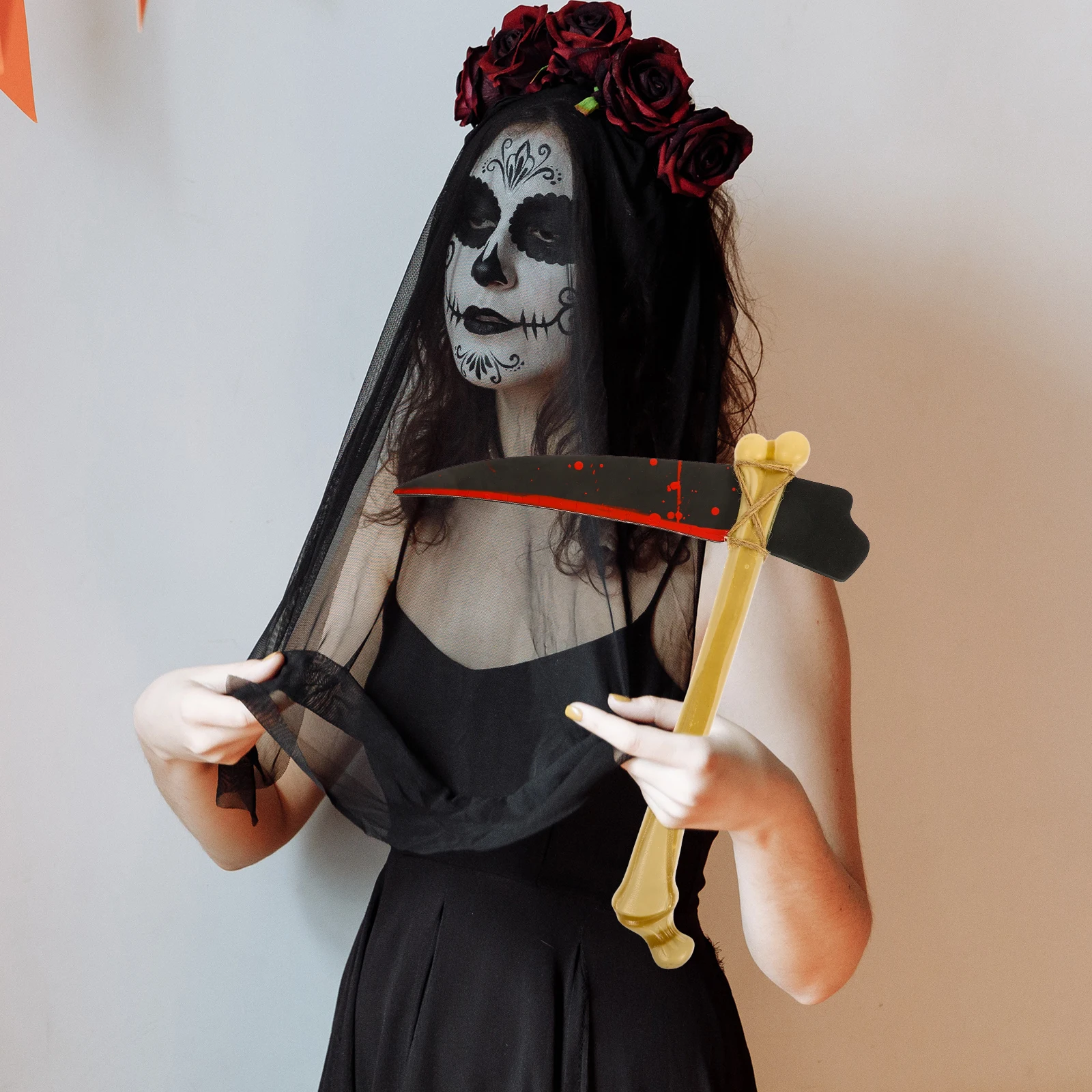Faucille d'os Costumes d'halloween, ornements artisanaux, accessoires de décoration, accessoires de Cosplay de bal, accessoires de spectacle de fête en plastique