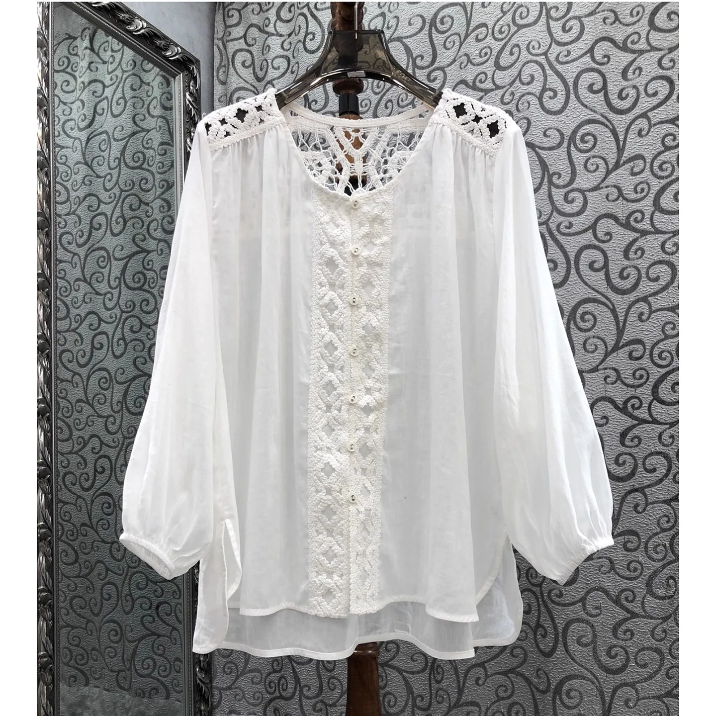 

Top Quality New Linen Blouse Shirts 2025 Autumn Style Women Hollow Out Embroidery Lantern Sleeve Elegant Loose White Black Shirt