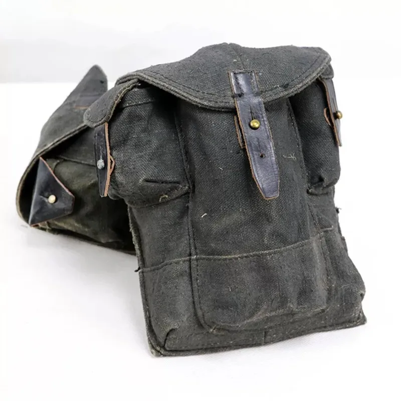 Black Triple Compartment Tactical Pouch Vintage Military Style Retro Carry Bag For Outdoor Collectibles