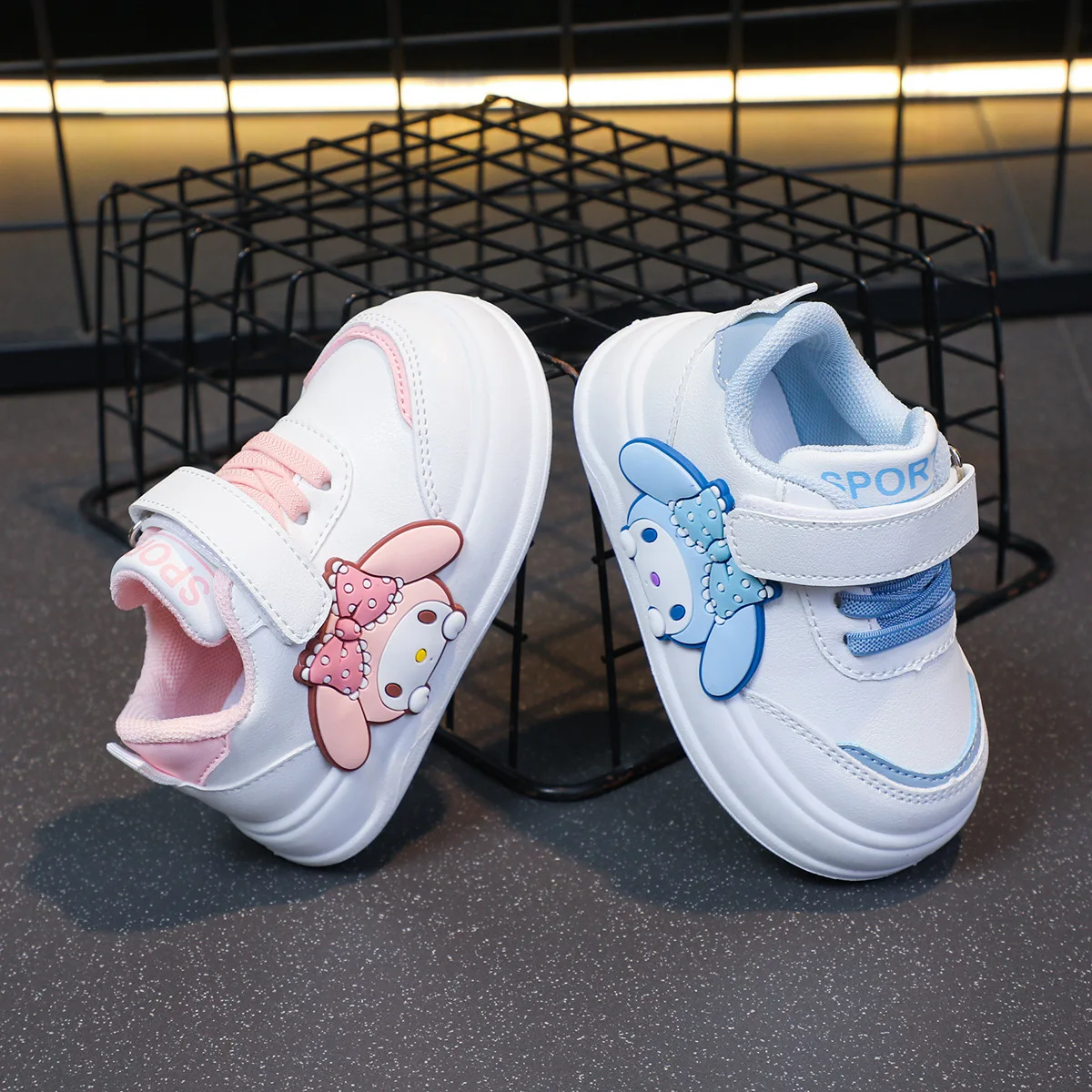 سانريو بلدي ميلودي حذاء كاجوال الفتيات والفتيان فترة الربيع والخريف الكرتون حذاء رياضة حذاء أبيض لينة أسفل حذاء طفل صغير Y2K