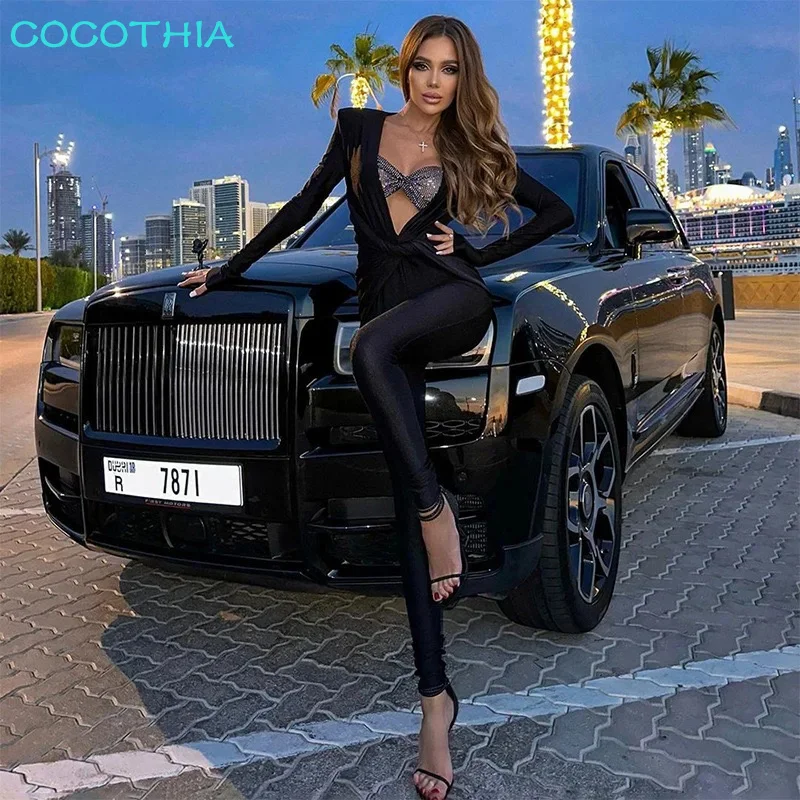 

COCOTHIA-Deep V Neck Jumpsuit, Hip Lifting, Lace Up Rompers, Feminine Sense of Design, Spicy, Chic Streetwear, Autumn and Winter