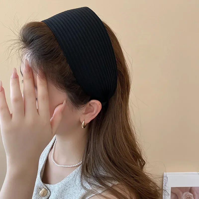 Einfarbiges Breites Stirnband mit Streifenmuster, Französischer Stil, Elegantes Haaraccessoire, Beliebter Internet-Celebrity-Look – Detail 9