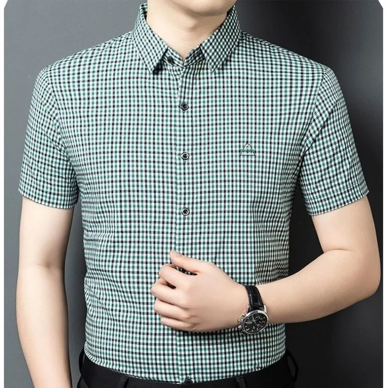 Men's Green Plaid Short Sleeve Shirt Turn Down Collar Casual Button Down Tops With Small Logo