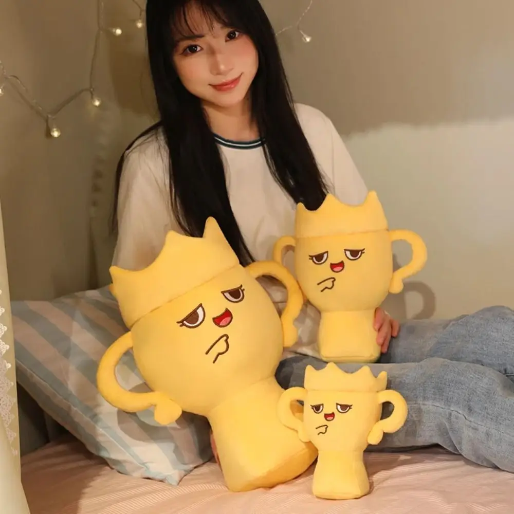 PP Baumwolle Champion Trophy Plüschtiere Victory Trophy Simulation Trophy Form Plüschpuppe Ins Cartoon