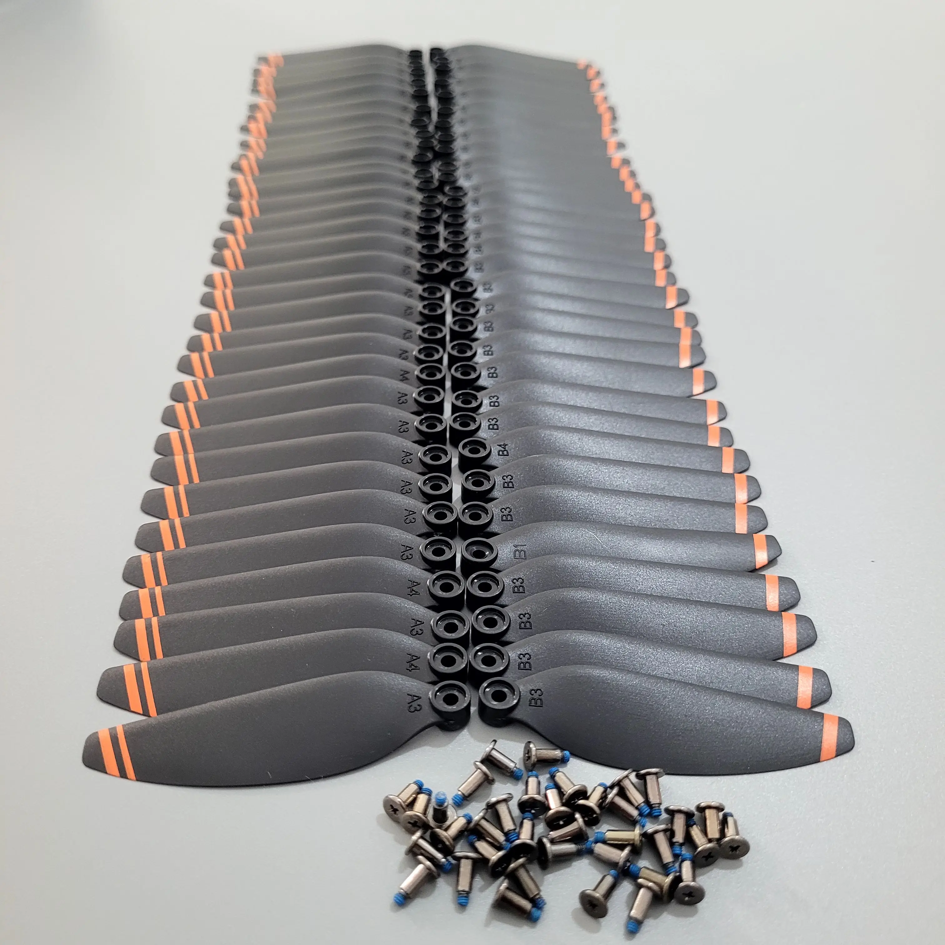 LYZRC L106-1 / L106 PRO Mini Drone Original Propeller Spare Part L106 Wing Blade Maple Leaf Part Accessory