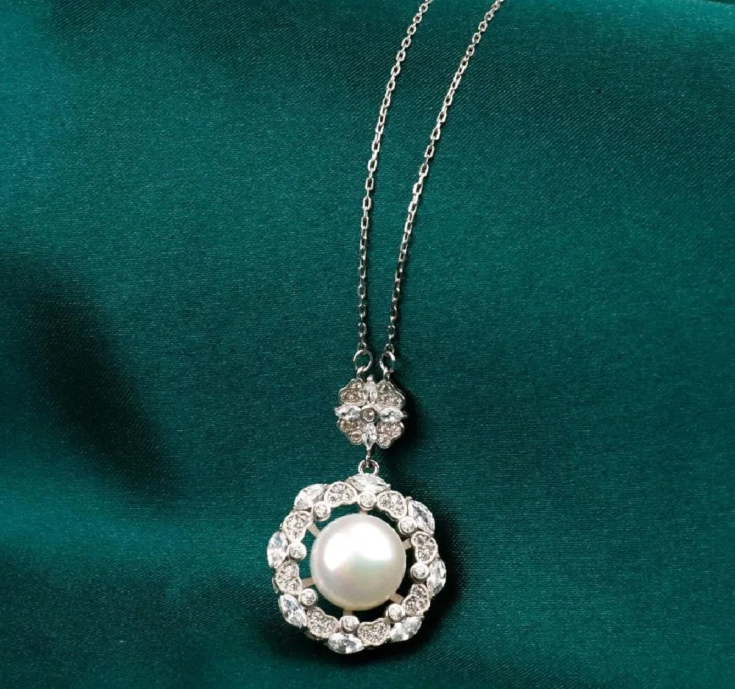 

Ladies' Natural South Sea White Pearl AAA7-8mm8-9mm Pearl Necklace Pendant 18inch 925 Pure Silver