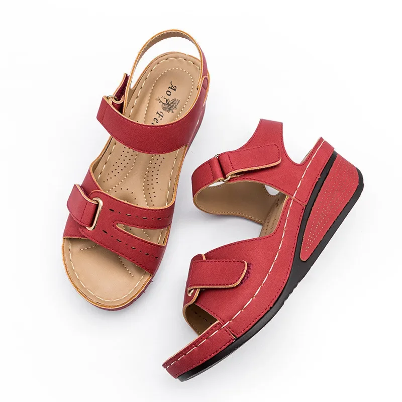 BEYARNE 36-42 Plus Size Sandals New Women\'s Sandals Wedge Heel Thick Bottom Plus Size Sandals Comfortable And Mother Flat