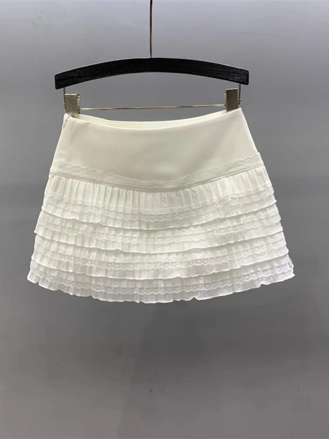 

Кружевная юбка трапециевидной формы с высокой талией, тонкая дизайнерская плиссированная женская осенне-зимняя белая юбка-тортик, корейский стиль